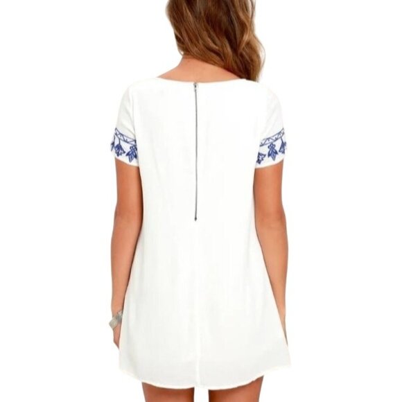 Lulus Tale to‎ Tell Embroidered Shift Mini Dress White & Blue Size S - Picture 4 of 14